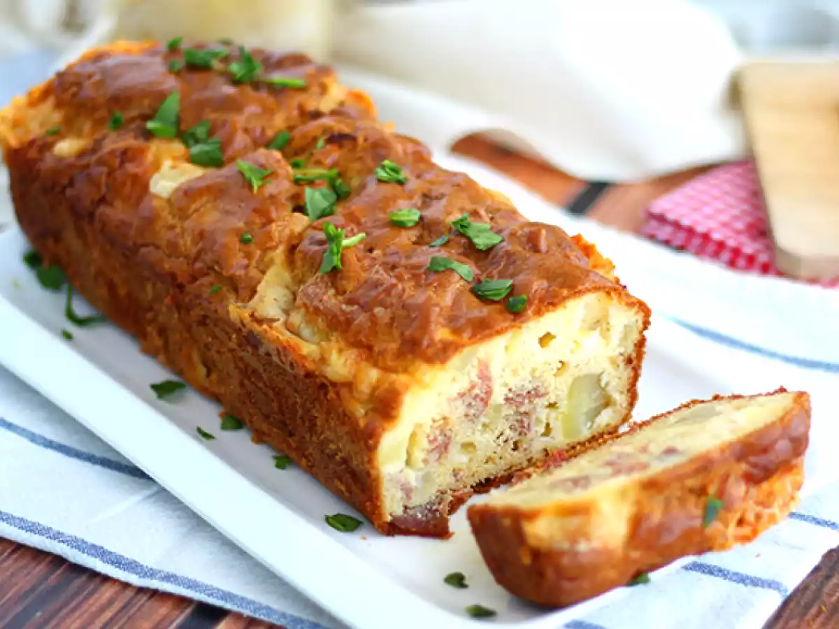 Bolo Salgado, Bolo com queijo Raclette