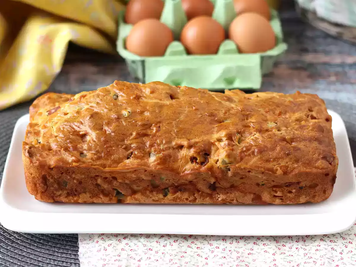 Bolo salgado de fiambre (presunto), azeitona e tomate seco com iogurte Skyr - foto 2