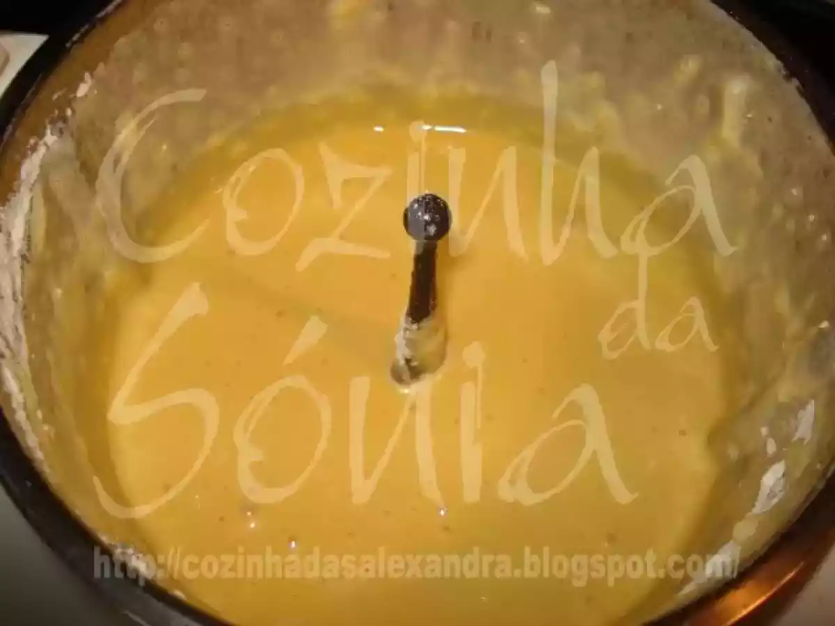 BOLO SE PUDIM DE BAUNILHA, COCO E PEPITAS DE CHOCOLATE... - foto 4