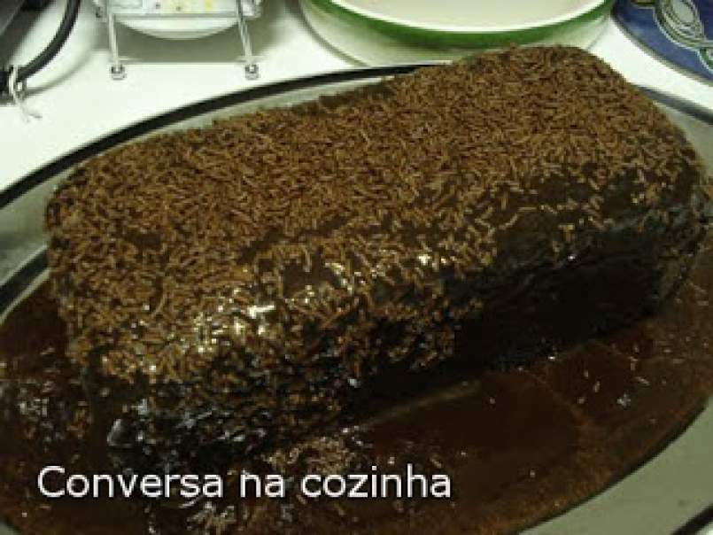 Bolo Suiço de Chocolate ( Álvaro Rodrigues) - foto 2
