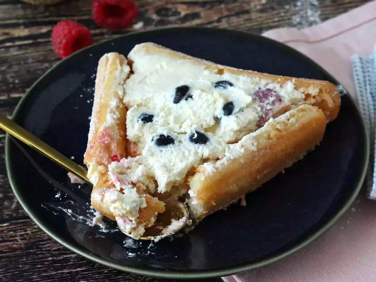 Bolo tronco de Natal com frutas vermelhas: sem forma - foto 4