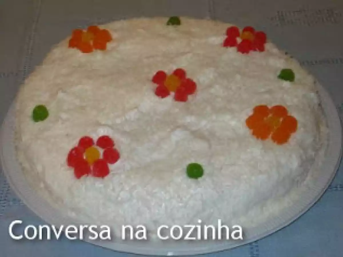 Bolo Trufado de Abacaxi