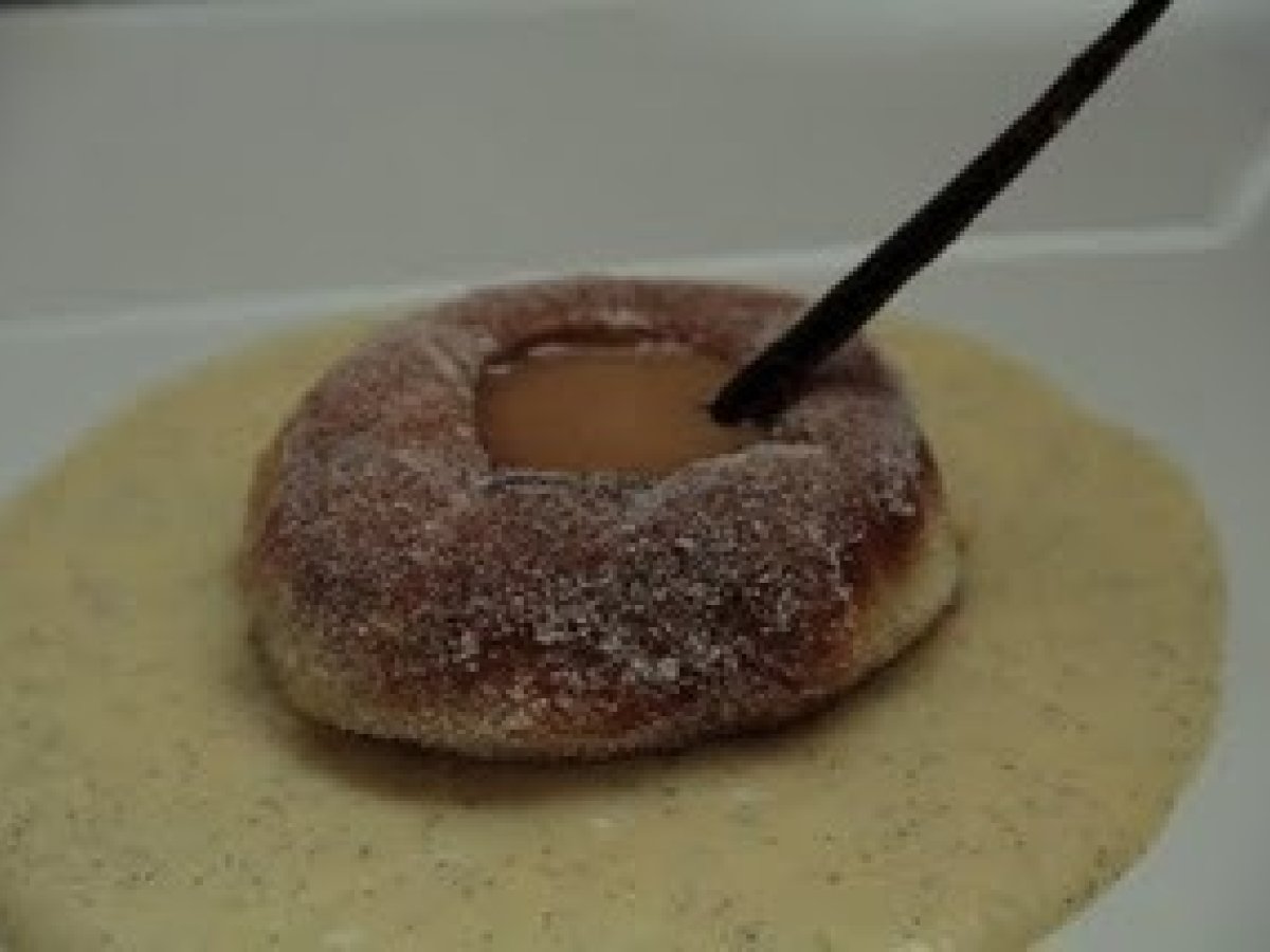 Bomboloni ao Creme Anglaise