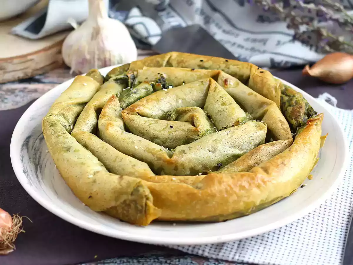 Börek, a tarte salgada turca de espinafre e queijo