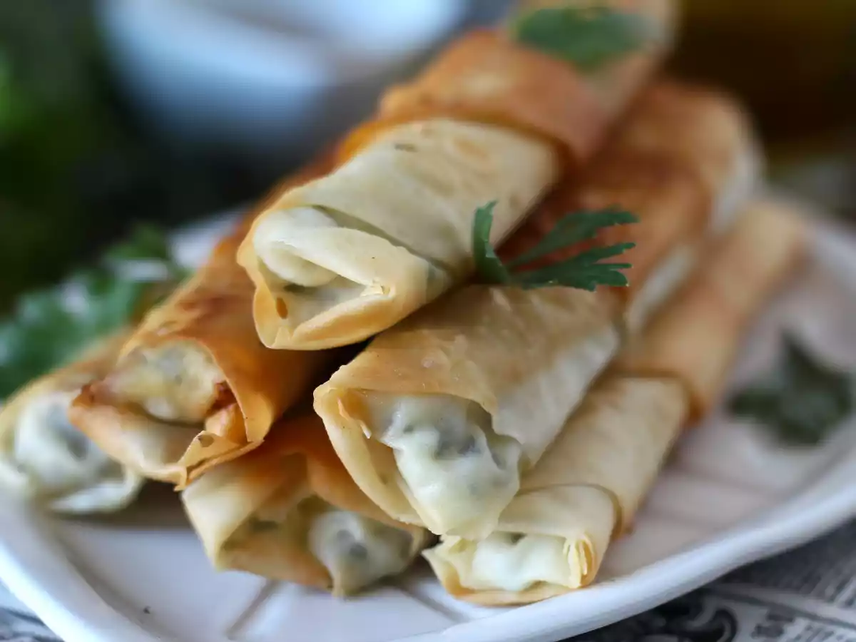 Börek de charuto, com queijo feta e salsinha - foto 2