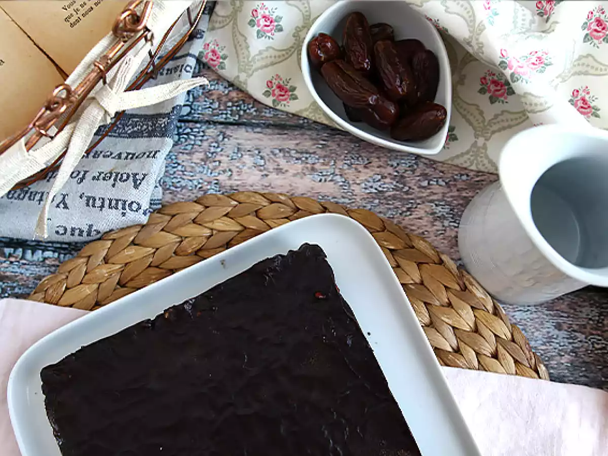 Brawnie, um brownie cru de tâmaras (sem cozimento) - foto 3