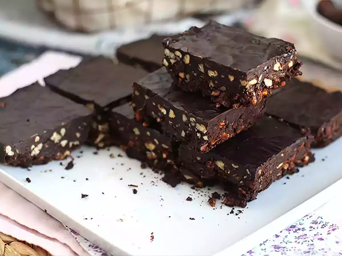 Brawnie, um brownie cru de tâmaras (sem cozimento) - foto 4