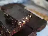 Brawnie, um brownie cru de tâmaras (sem cozimento), foto 1