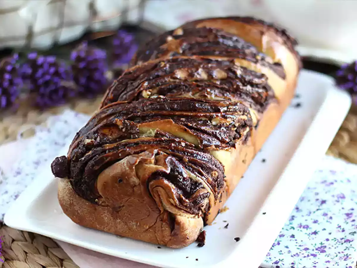 Brioche babka (pão doce de chocolate e avelãs)