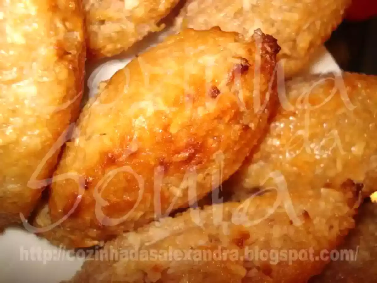 BROAS DE BATATA DOCE, AMÊNDOA E COCO...RECEITA DA MINHA MADRINHA... - foto 2