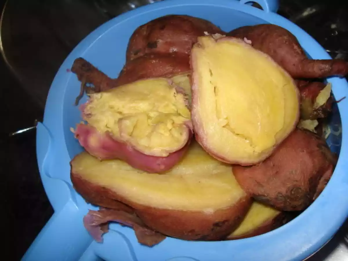 BROAS DE BATATA DOCE, AMÊNDOA E COCO...RECEITA DA MINHA MADRINHA... - foto 3