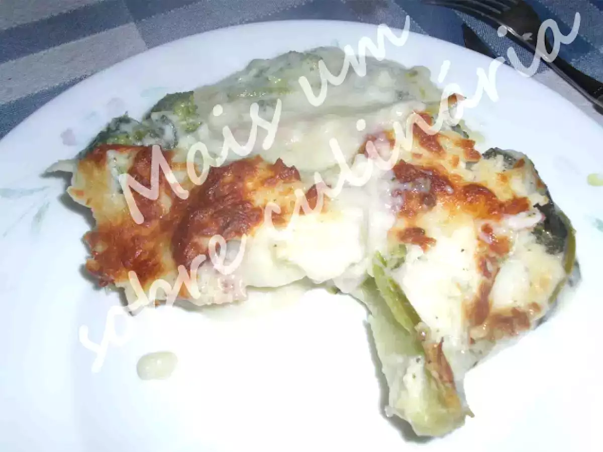 Broculos gratinados com miolo de camarão * Desafio culinário - foto 2