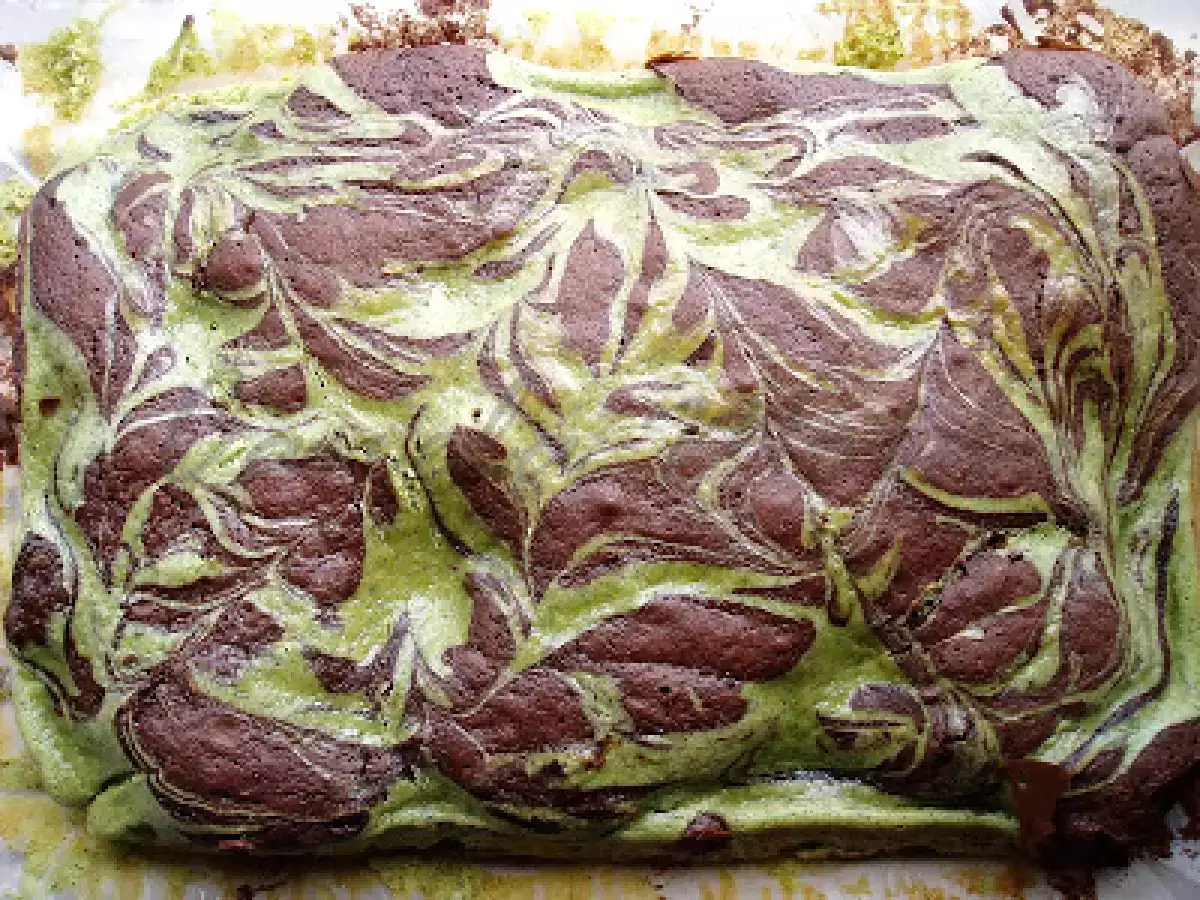 Brownie de chá verde e chocolate