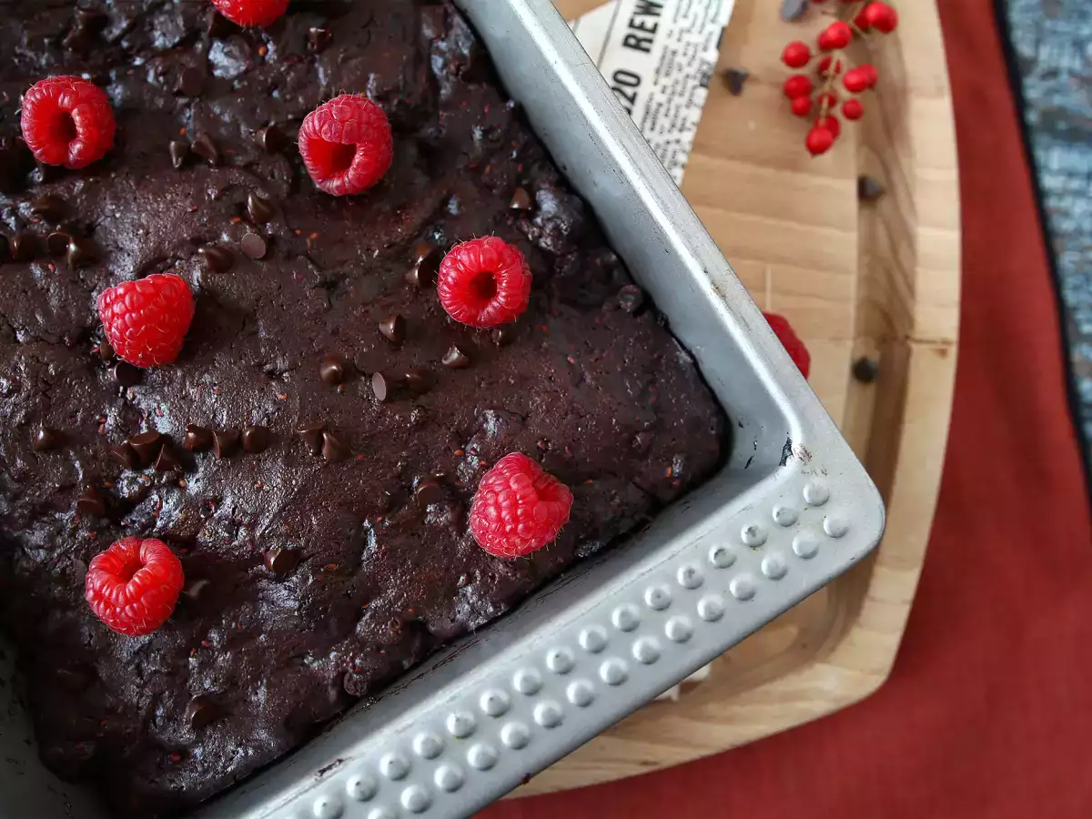 Brownie de framboesa e chocolate, o bolo perfeito na hora do lanche! - foto 8