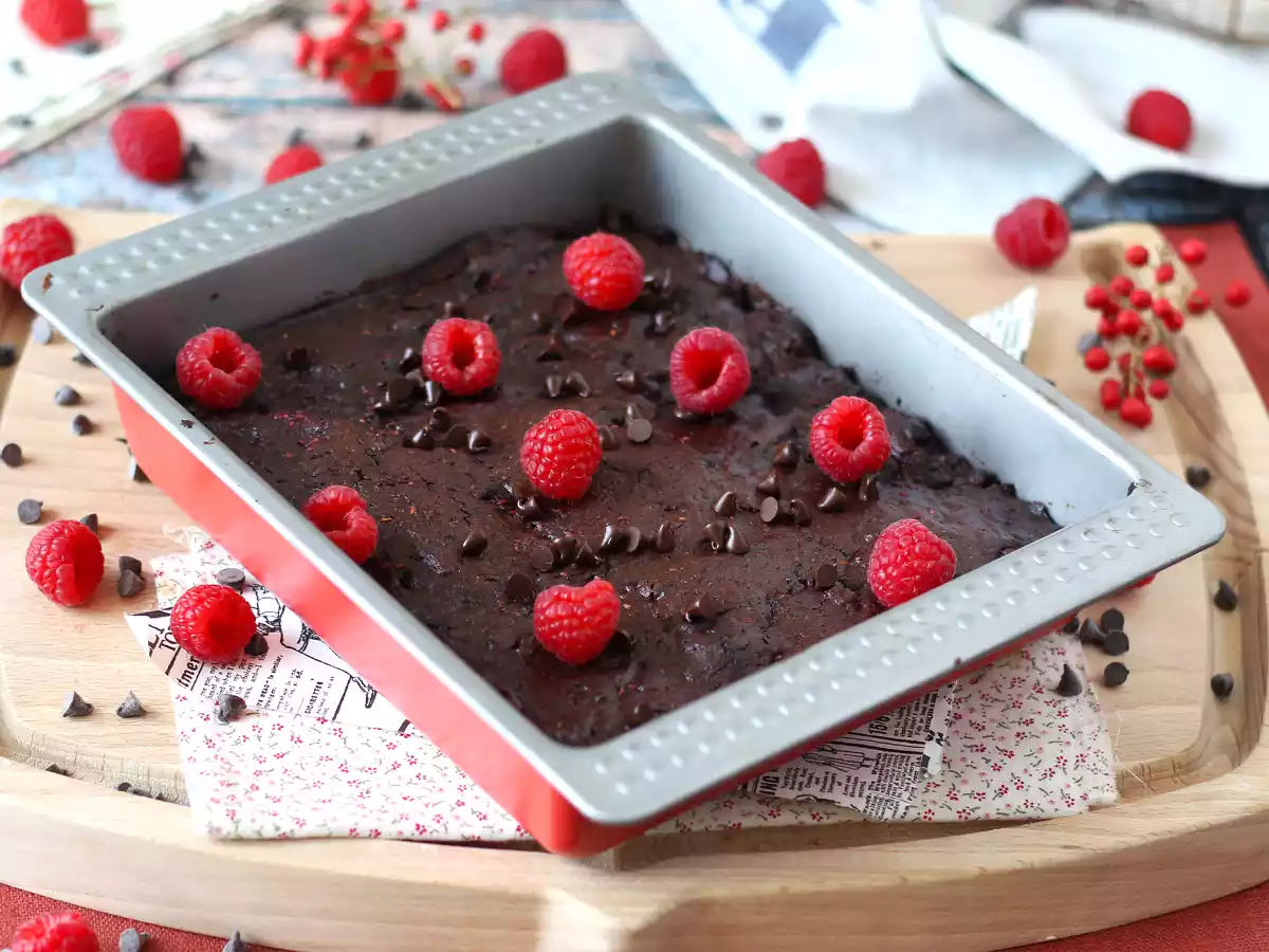 Brownie de framboise e chocolate, o bolo perfeito na hora do lanche! - foto 4