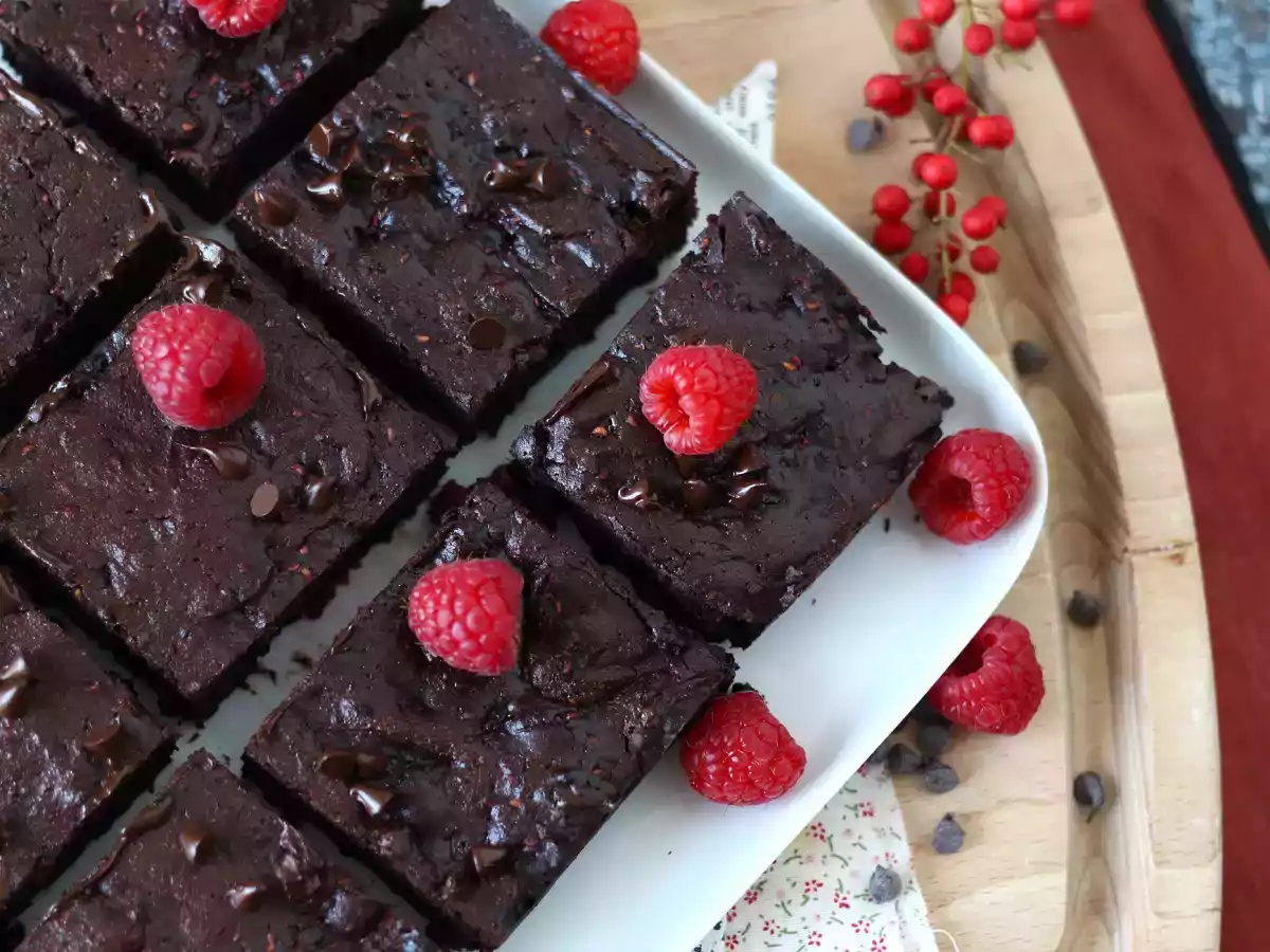 Brownie de framboise e chocolate, o bolo perfeito na hora do lanche! - foto 6