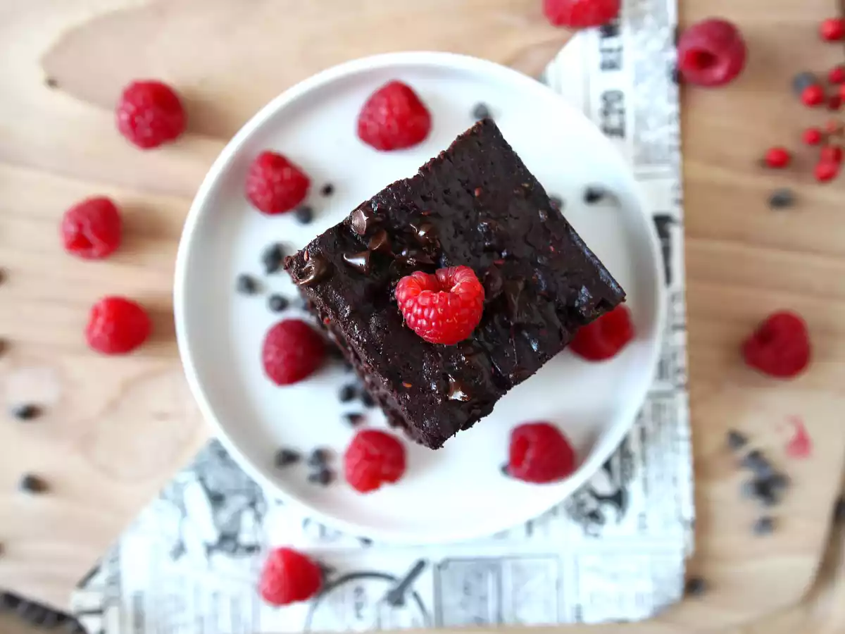 Brownie de framboise e chocolate, o bolo perfeito na hora do lanche! - foto 7