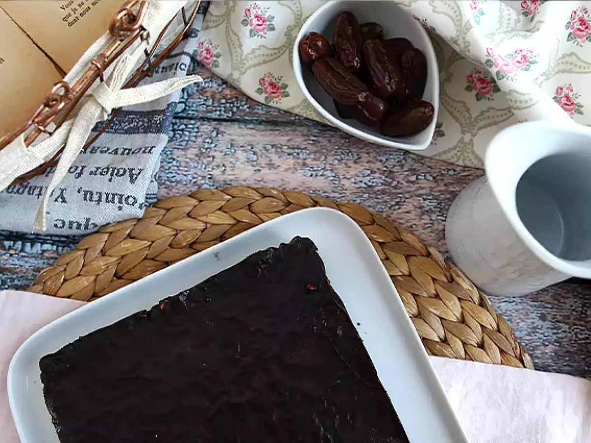 Brownie, um brownie cru de tâmaras (sem cozimento) - foto 3