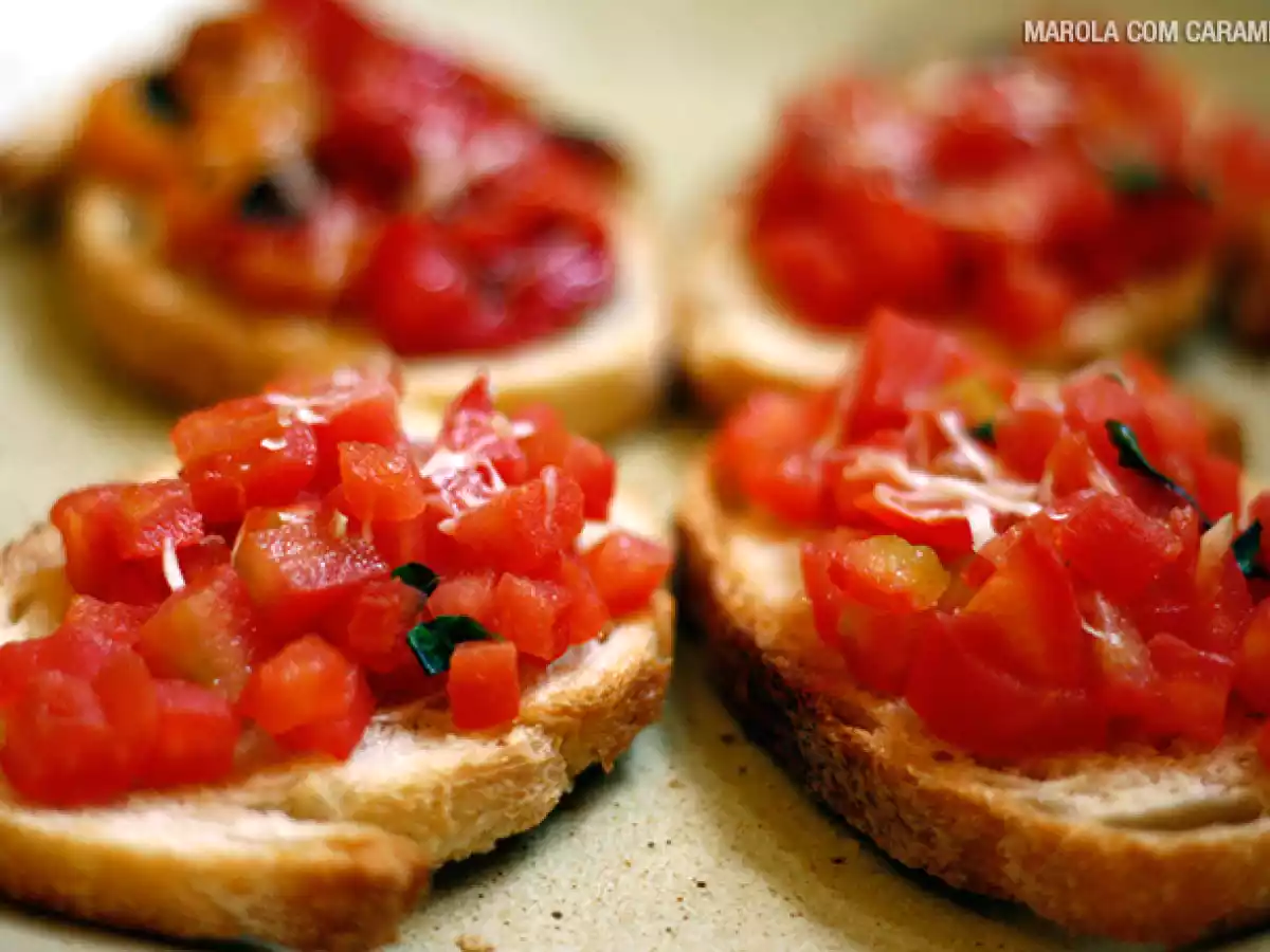 Bruschetta de tomate