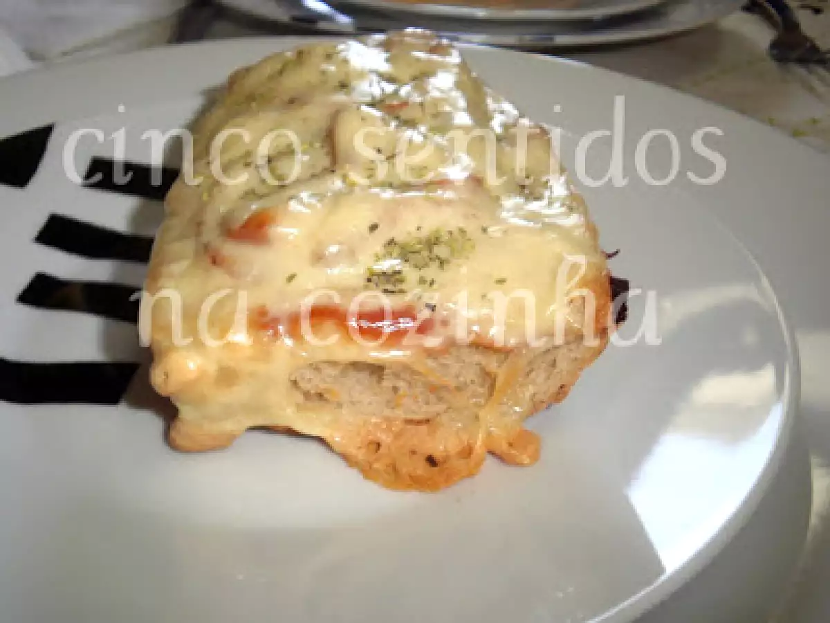 Bruschetta de tomate, fiambre e bacon grelhados - foto 2