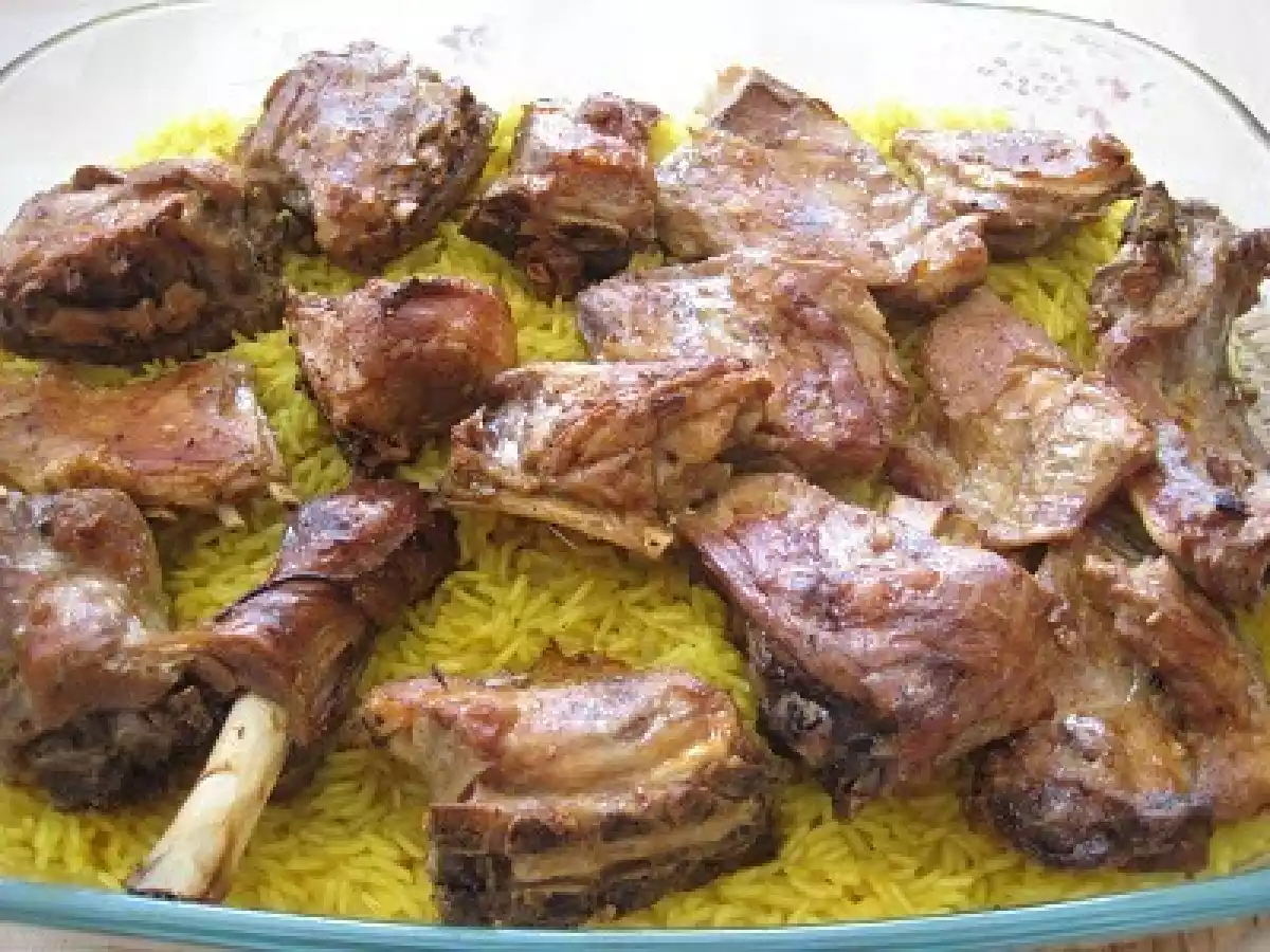 Cabrito com arroz de forno