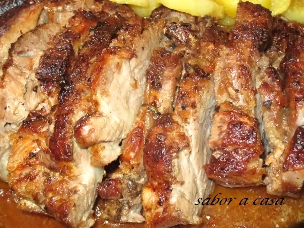 Cachaço de porco no forno bem temperado