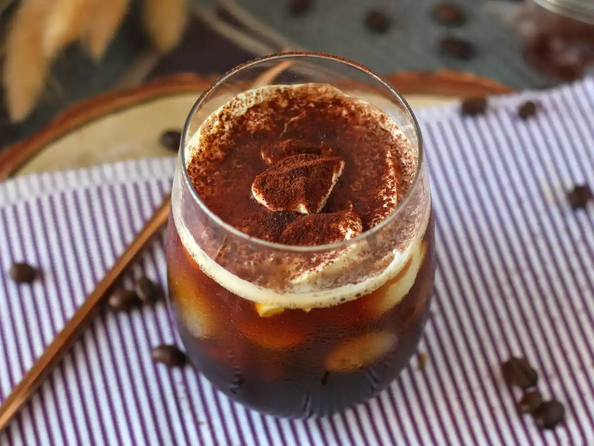 Café gelado com sabor de tiramisu - foto 2