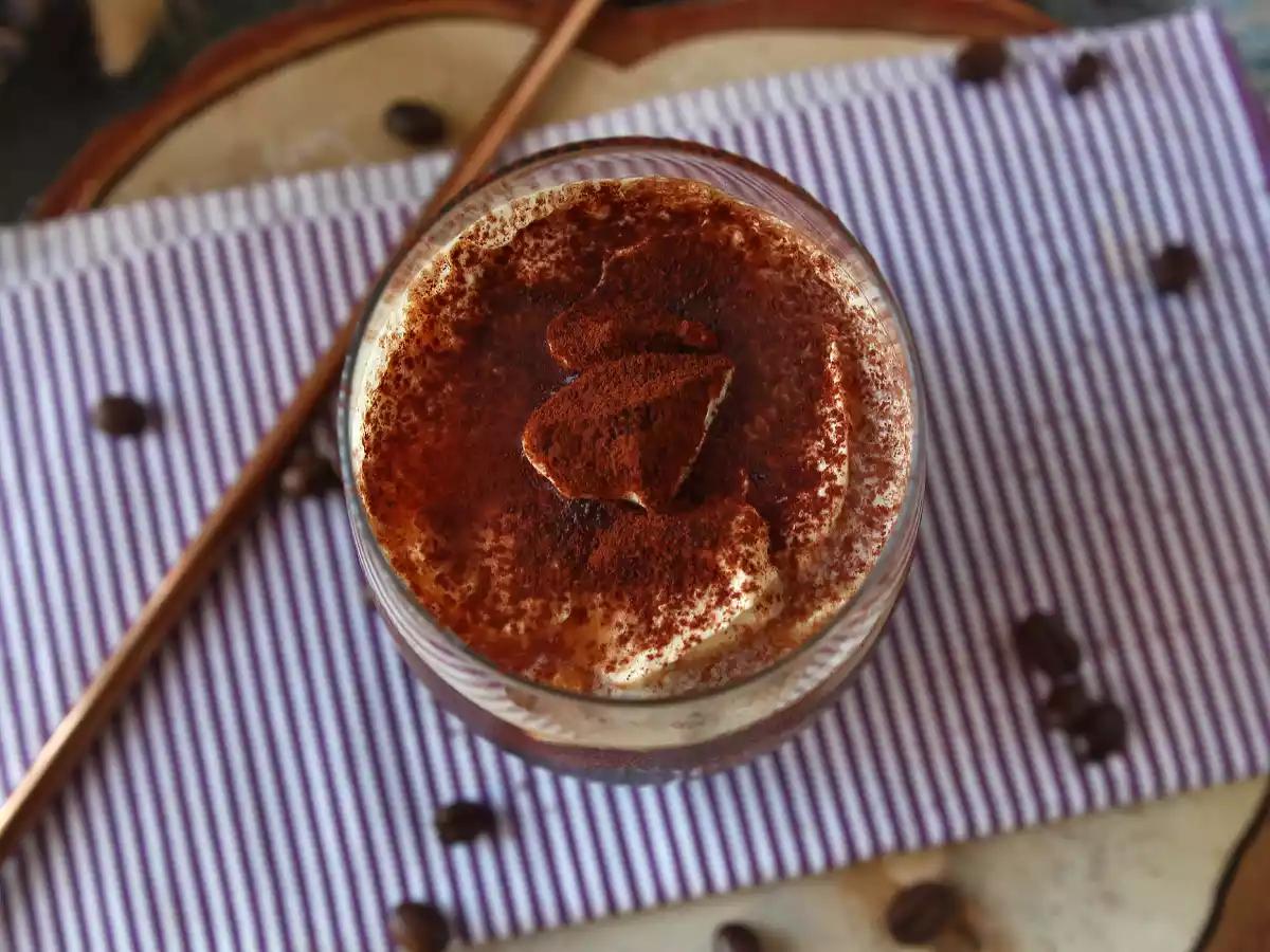 Café gelado com sabor de tiramisu - foto 5