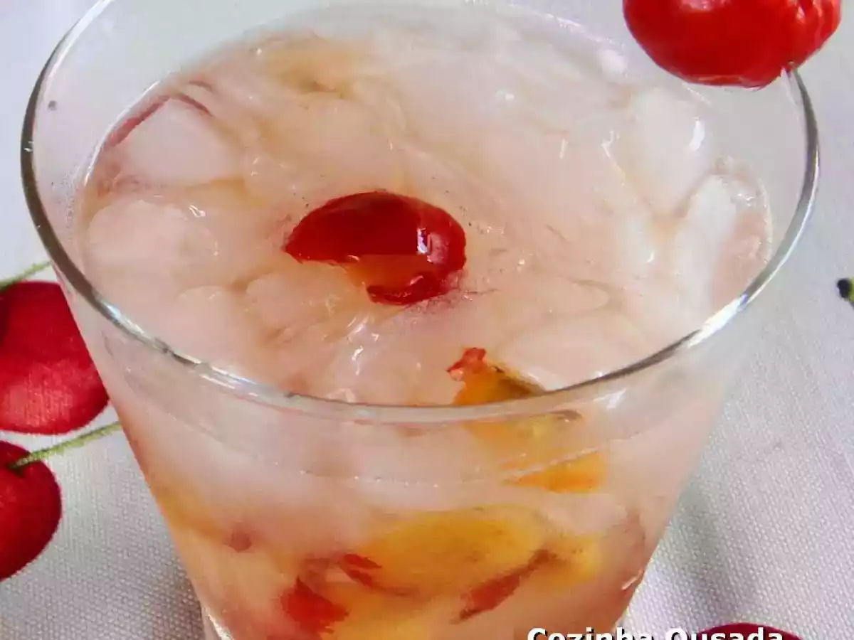 Caipirosca de Acerola