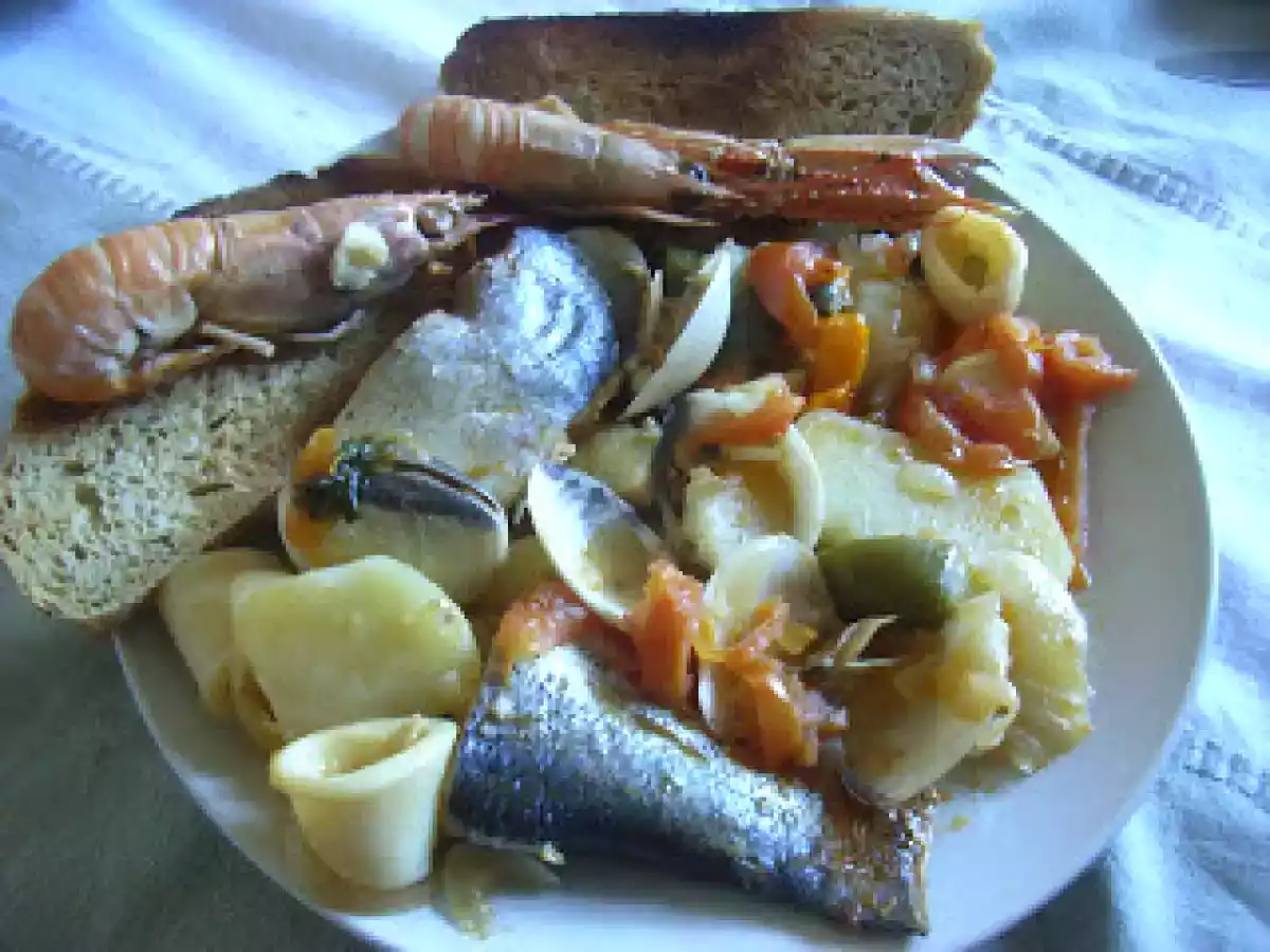 Caldeirada de peixe. - foto 3