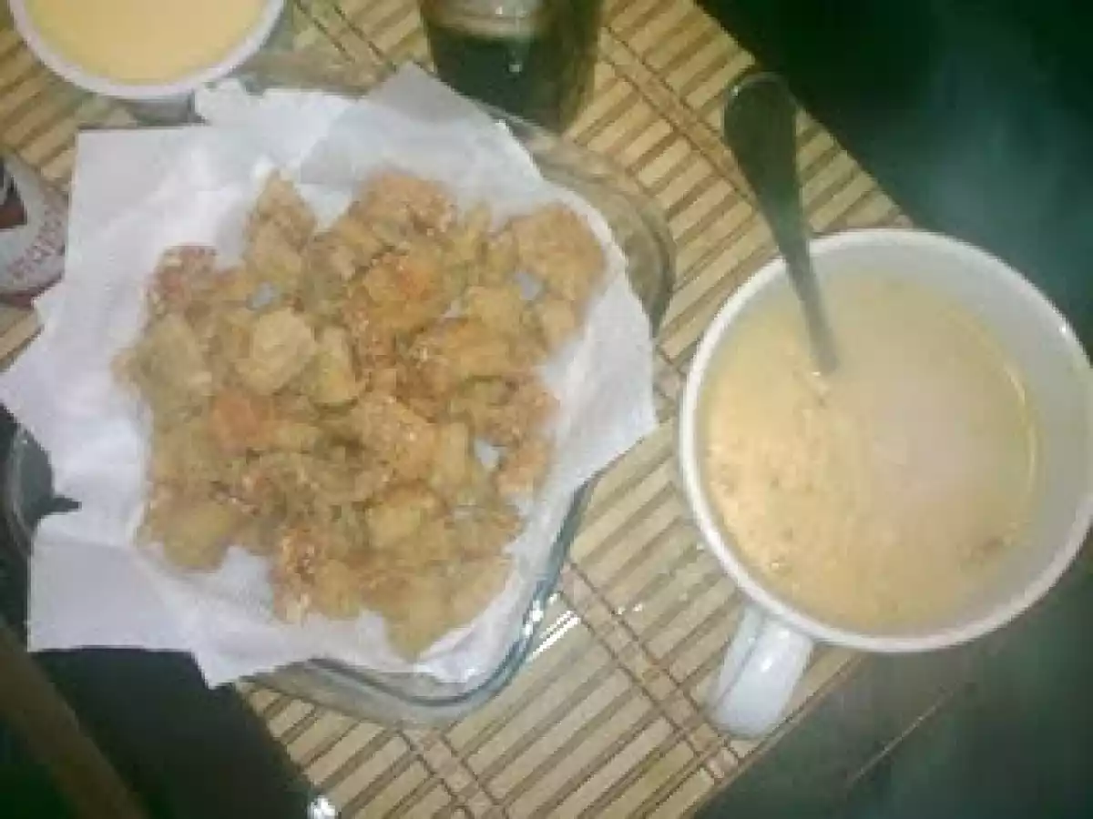 Caldinho / creme de inhame com torresmo