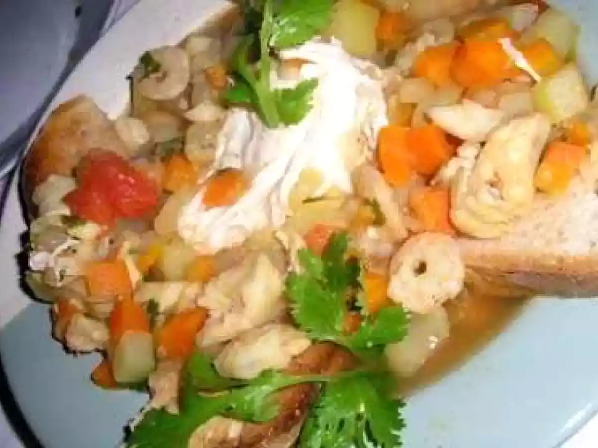 Caldo de peixe com camarão - foto 2