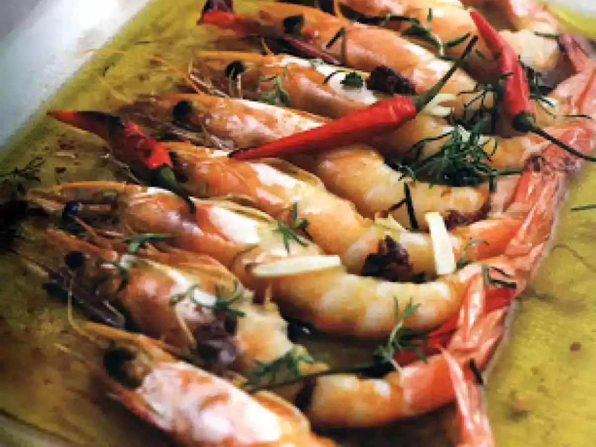 Camarão Confitado com Anchovas e Hortelã-da-Ribeira