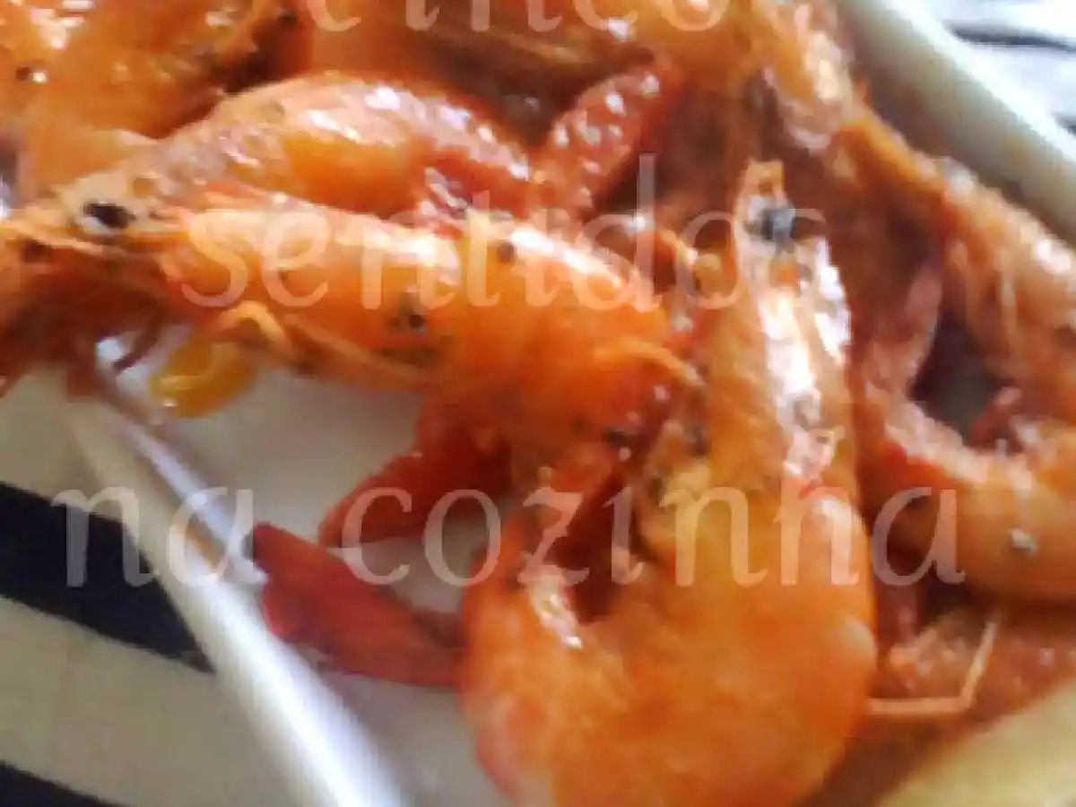 Camarão frito com tomate e alho - foto 4