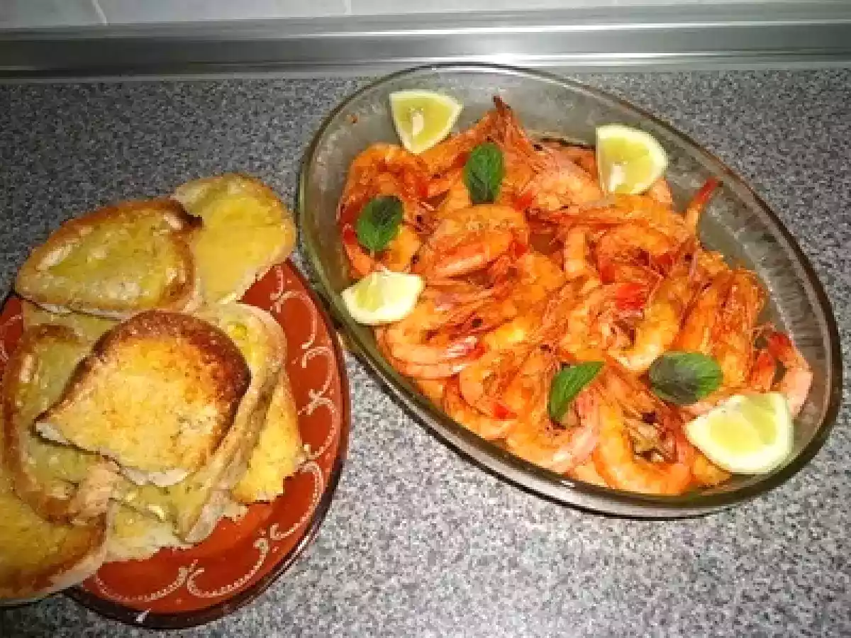 Camarão no forno com hortelã