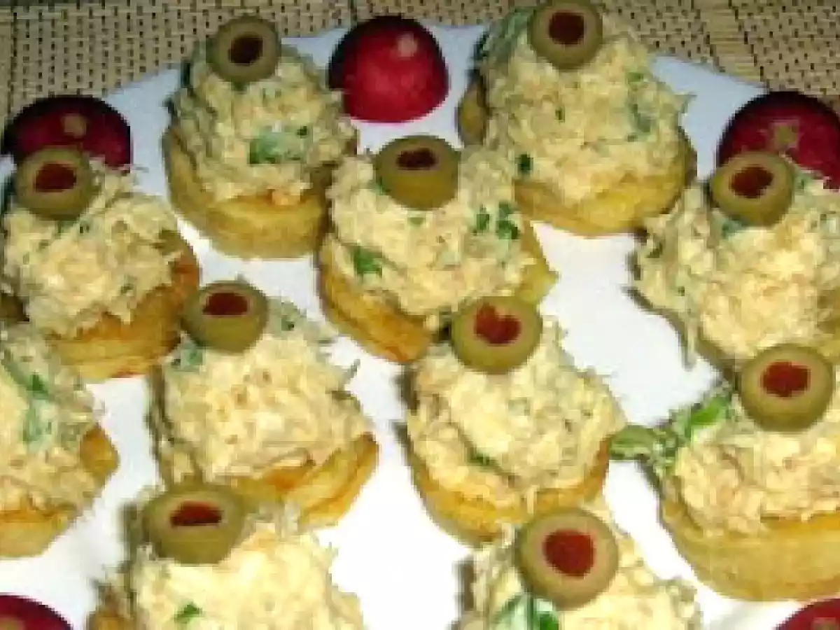 CANAPÉS DE BACALHAU