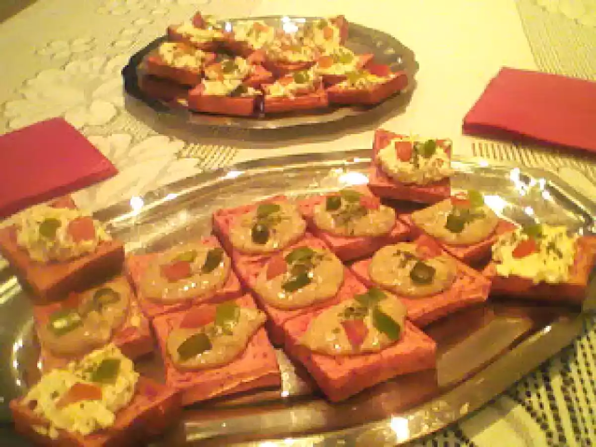 Canapés de Frango na Torrada de beterraba. - foto 2