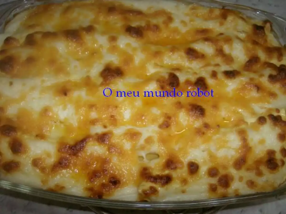 Canelones de queijo e fiambre com béchamel - foto 3