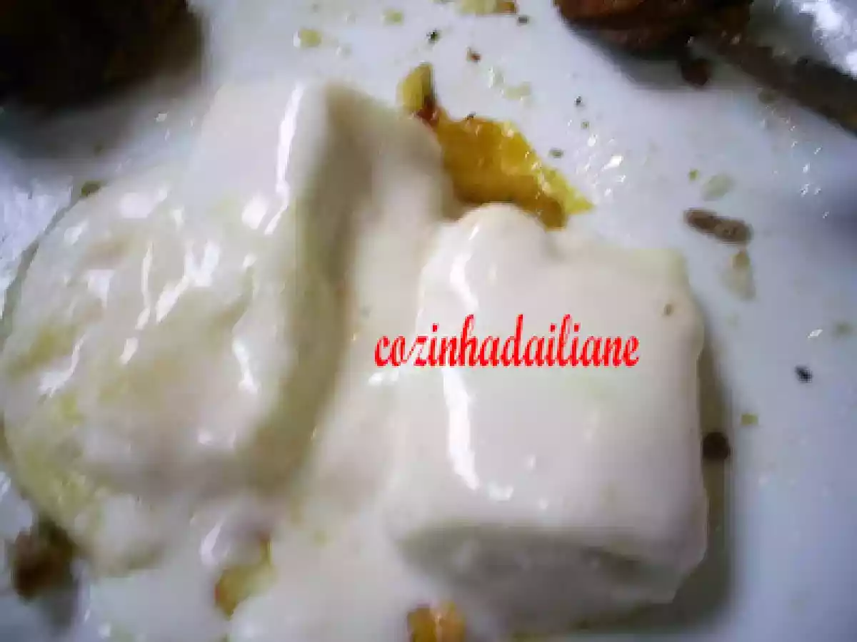 Caneloni de presunto e queijo ao molho branco