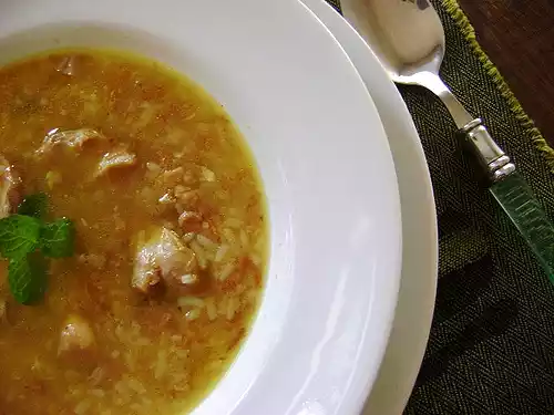 Canja de galinha à moda da serra, confort food