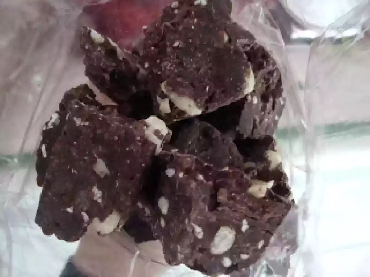 Caramelos de Chocolate e Amendoim - foto 2