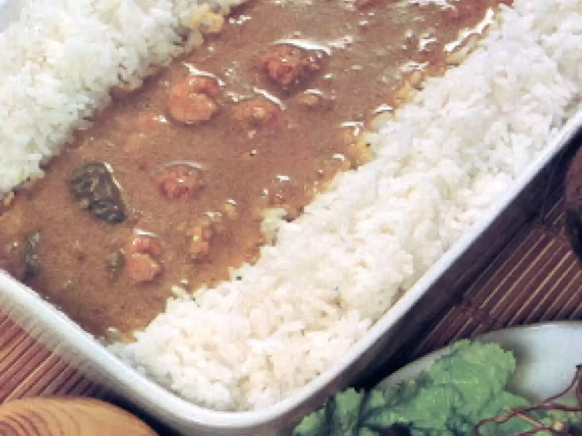 Caril de Camarão com Pimento Verde e Leite de Coco