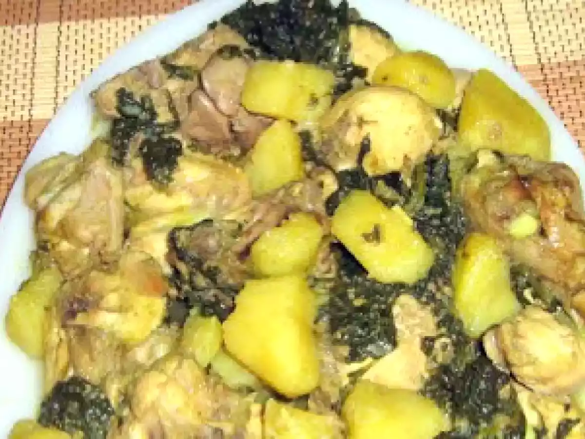 CARIL DE FRANGO COM ESPINAFRES
