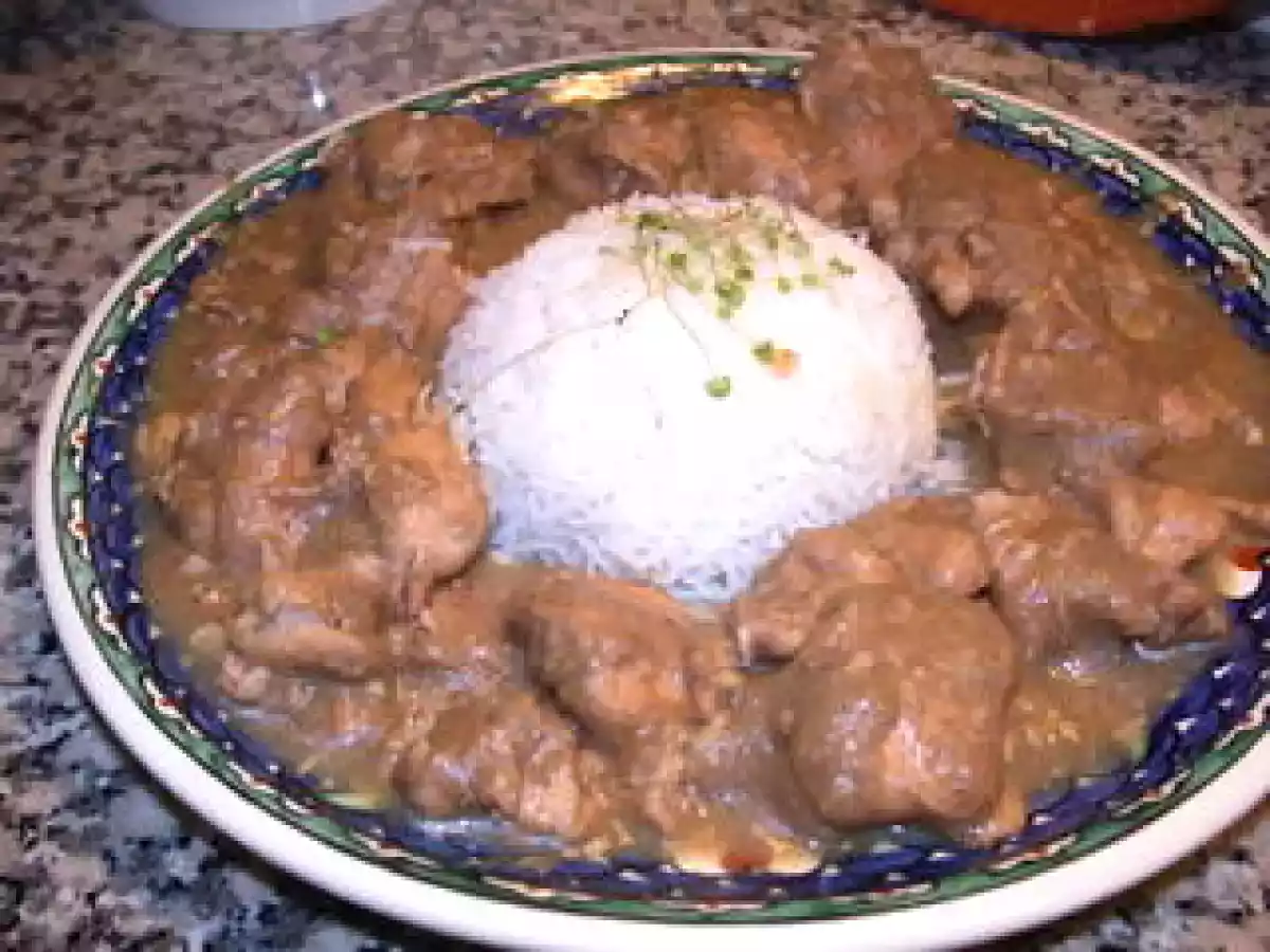 Caril de frango com maçã
