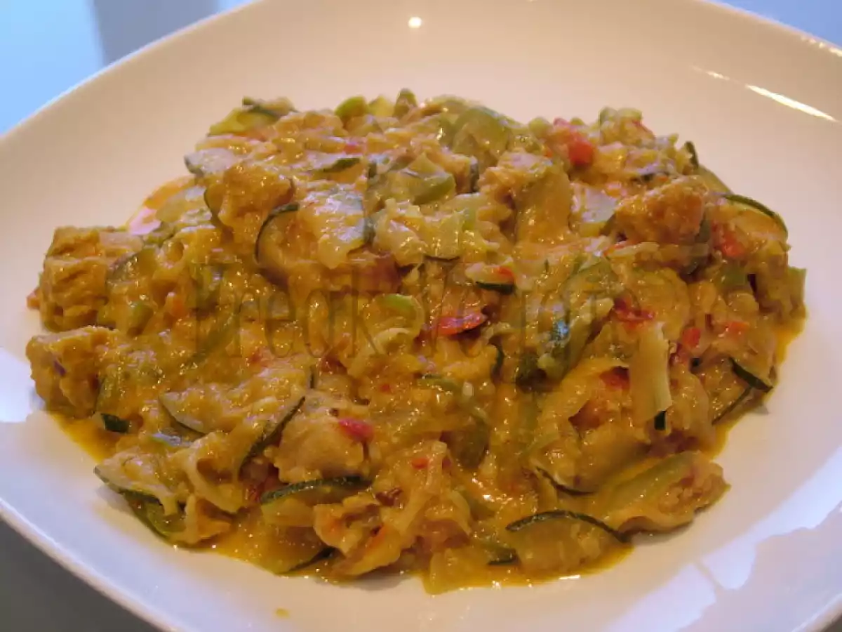 Caril de Soja com Veggies