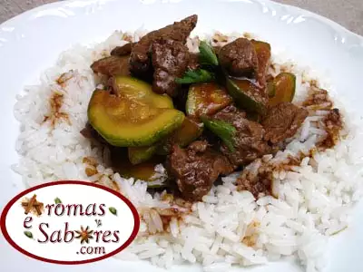 Carne com abobrinha