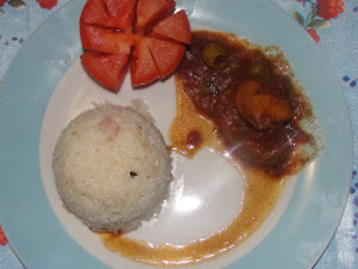 Carne de panela ao molho de vinho tinto com champignon e azeitonas - foto 3