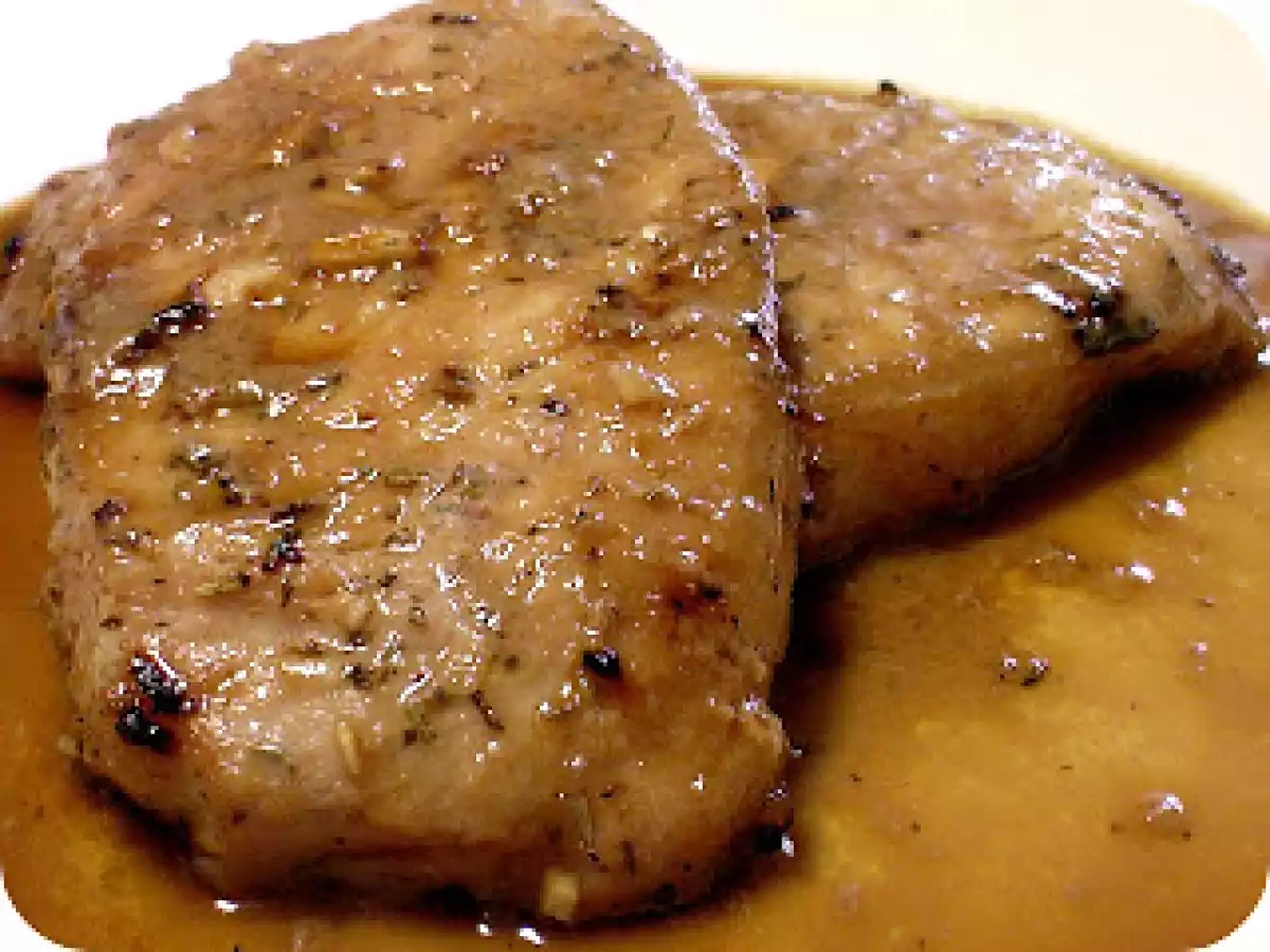 Carne de porco com cerveja e molho teriyaki