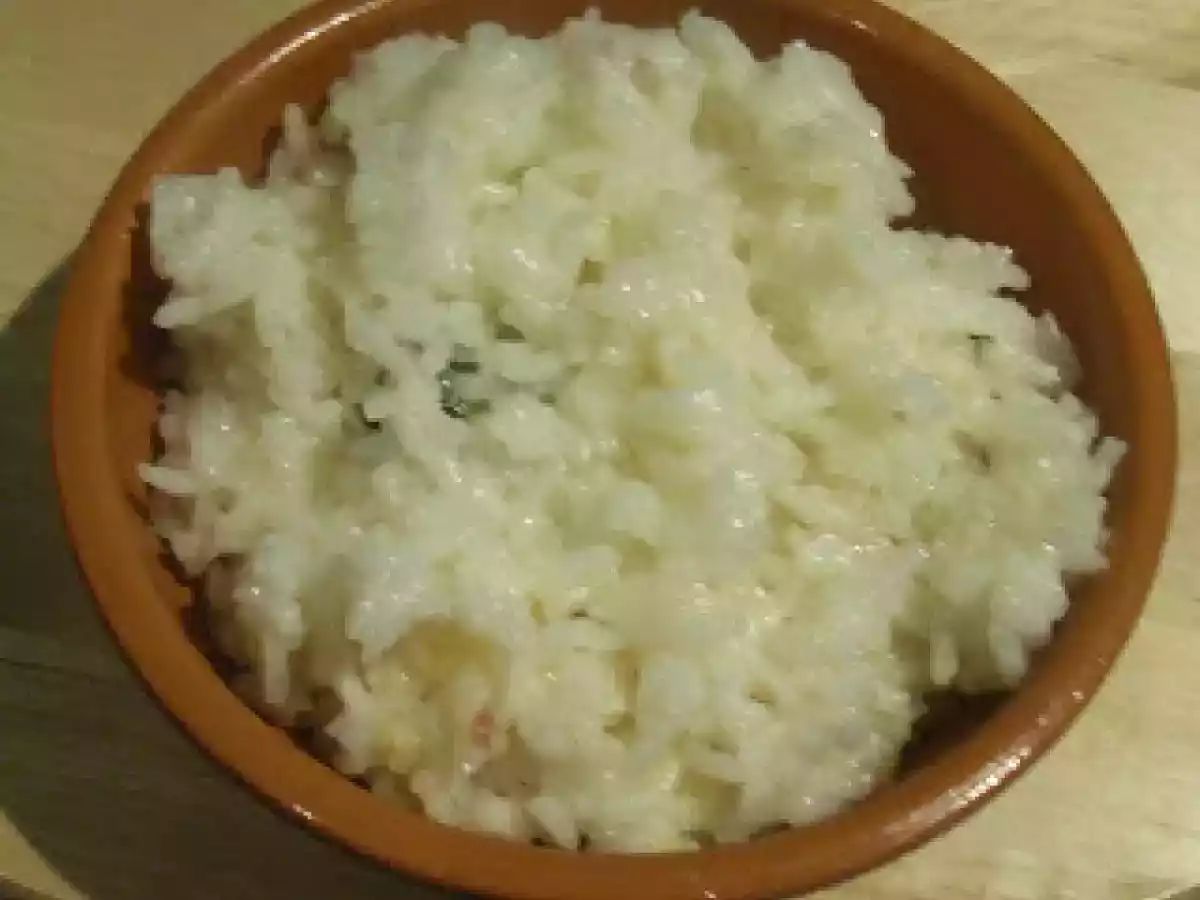 Carne de porco com feijão encarnado e repolho. - foto 2