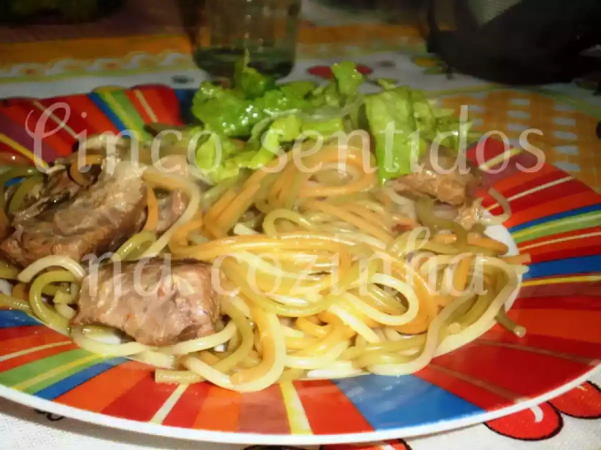 Carne de vaca guisada com esparguete - foto 3